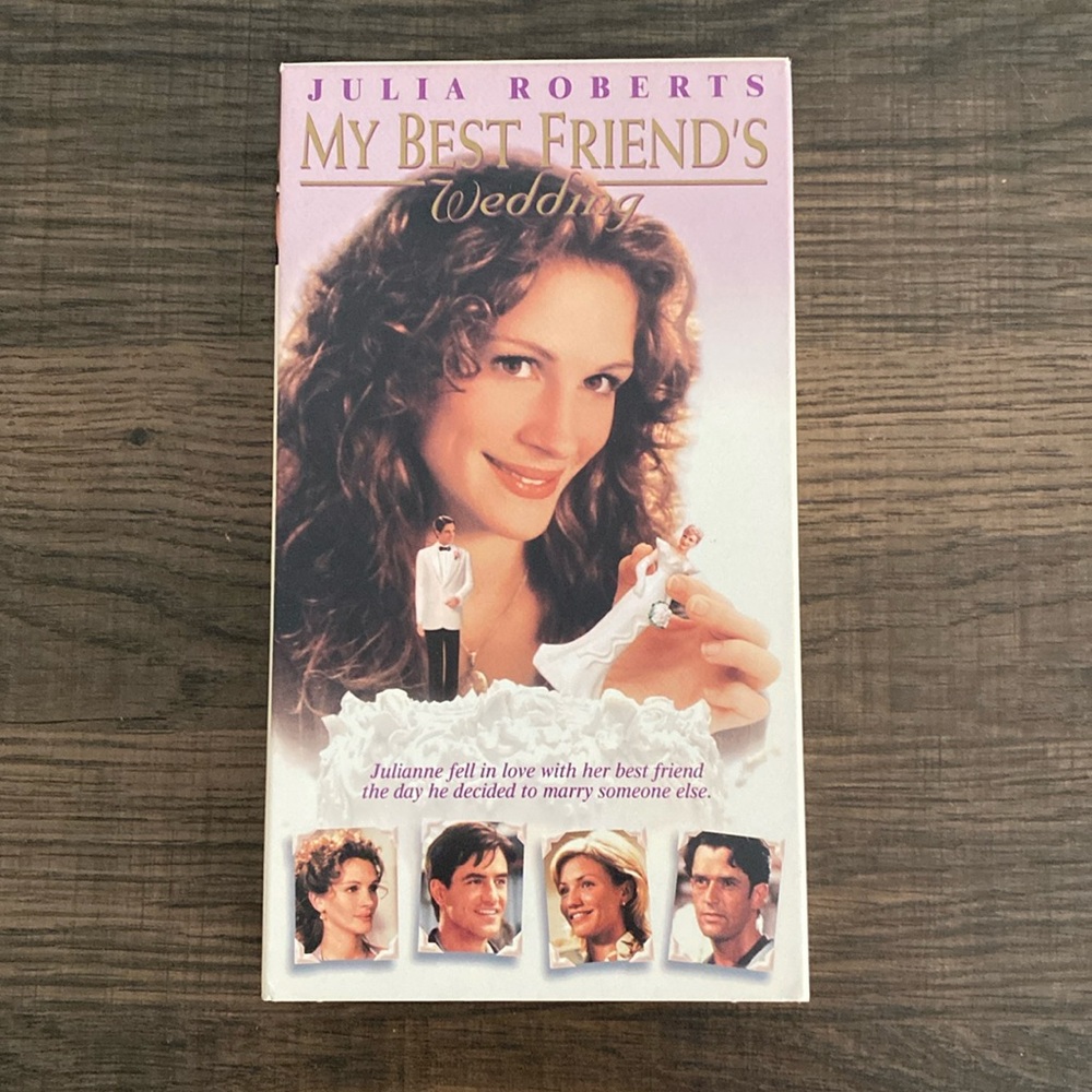 MY BEST FRIENDS WEDDING VHS Tape